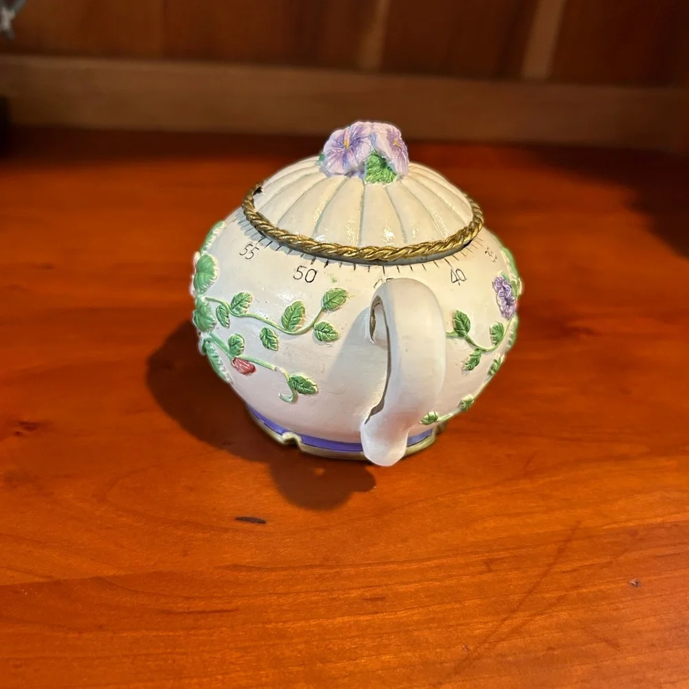 Cooking Timer Shaped Like a Floral Ceramic Teapot